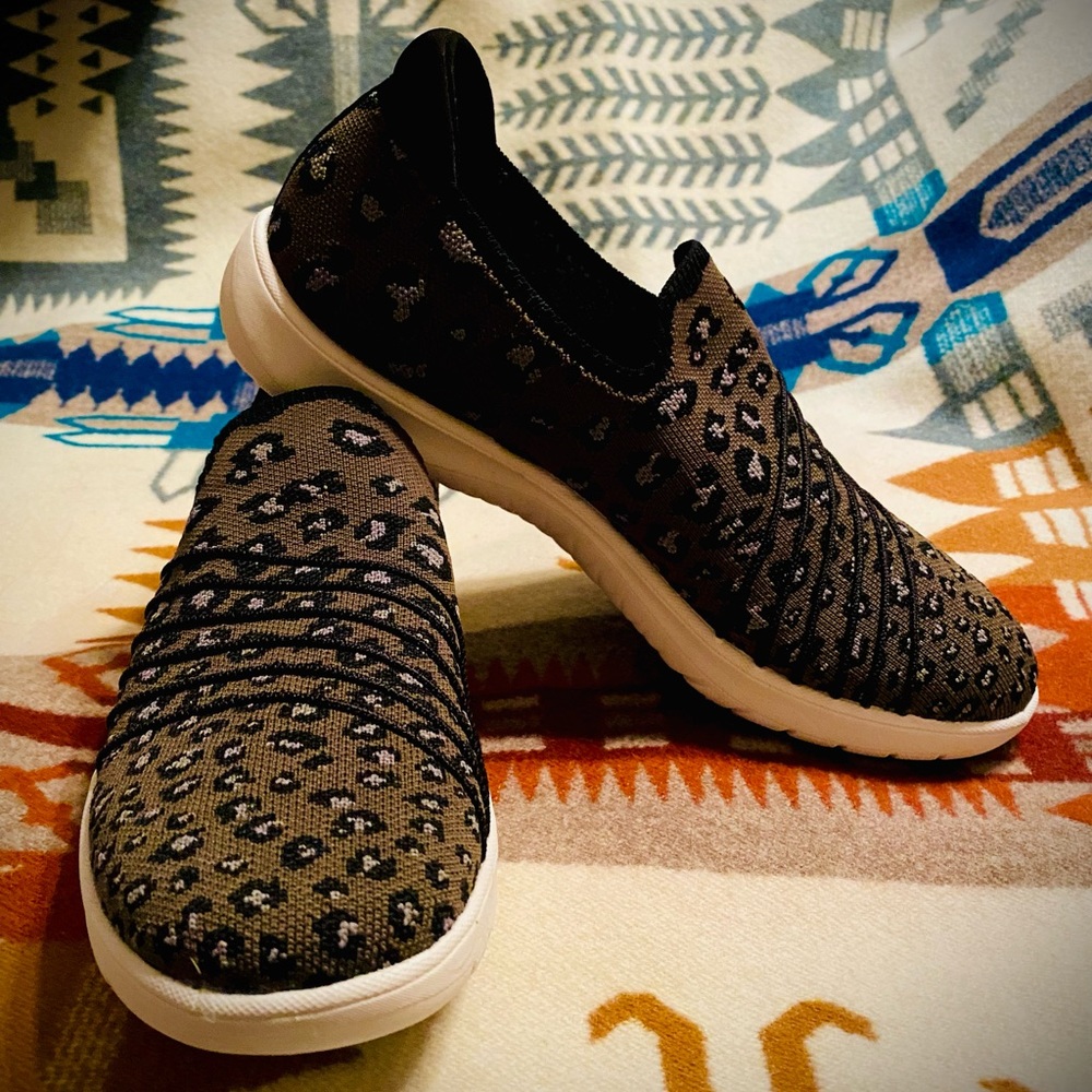 CLARKS ☁️ Cloudstepper Shoes Size 8.5